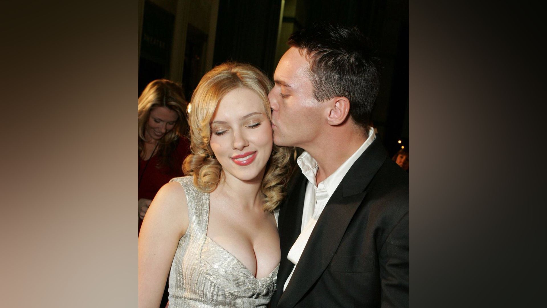 Jonathan Rhys Meyers y Scarlett Johansson