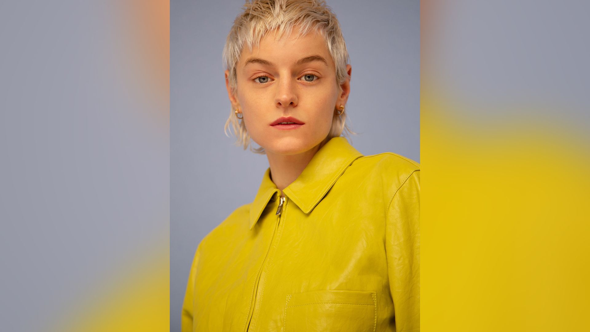 foto de Emma Corrin 1