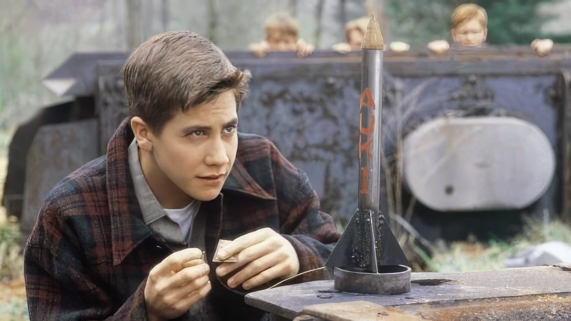 El primer papel serio de Gyllenhaal (October Sky, 1999)