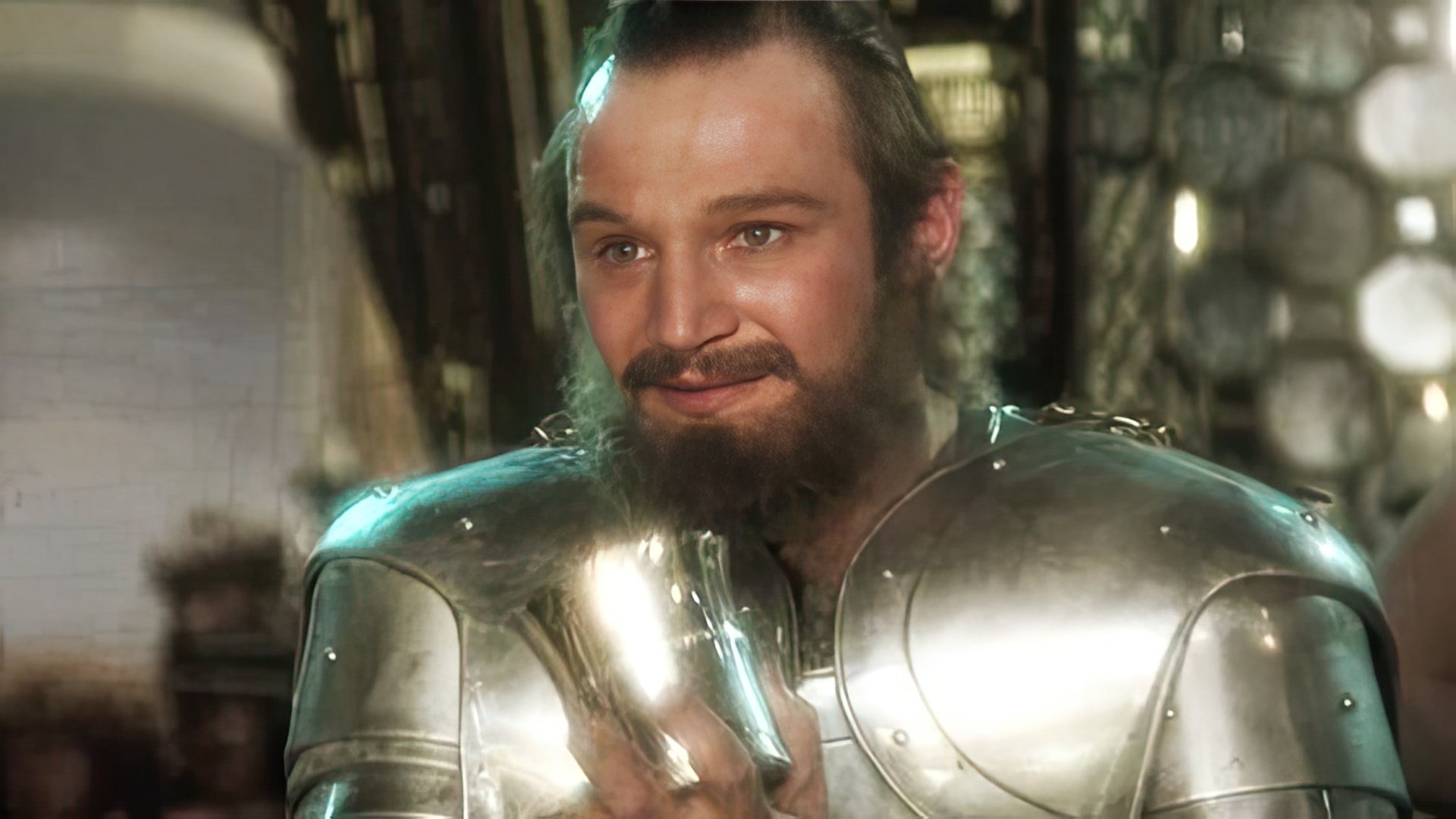 Liam Neeson en la película "Excalibur"