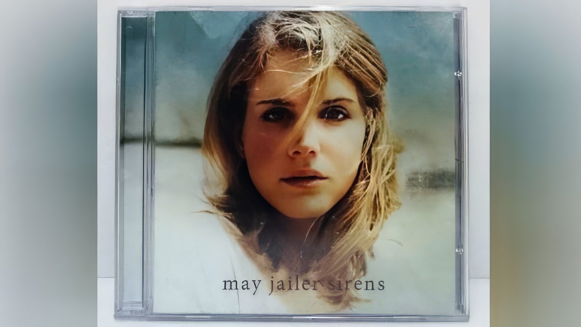 Portada del álbum "Sirens"