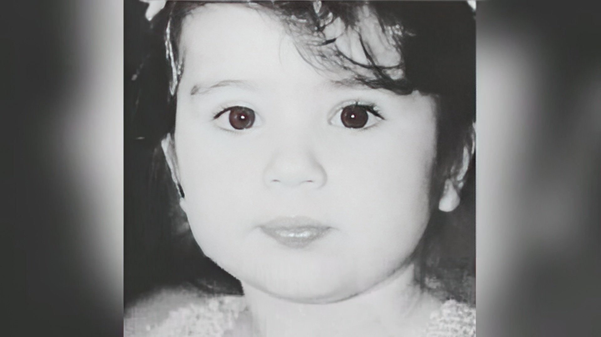 foto de Hande Erçel 2