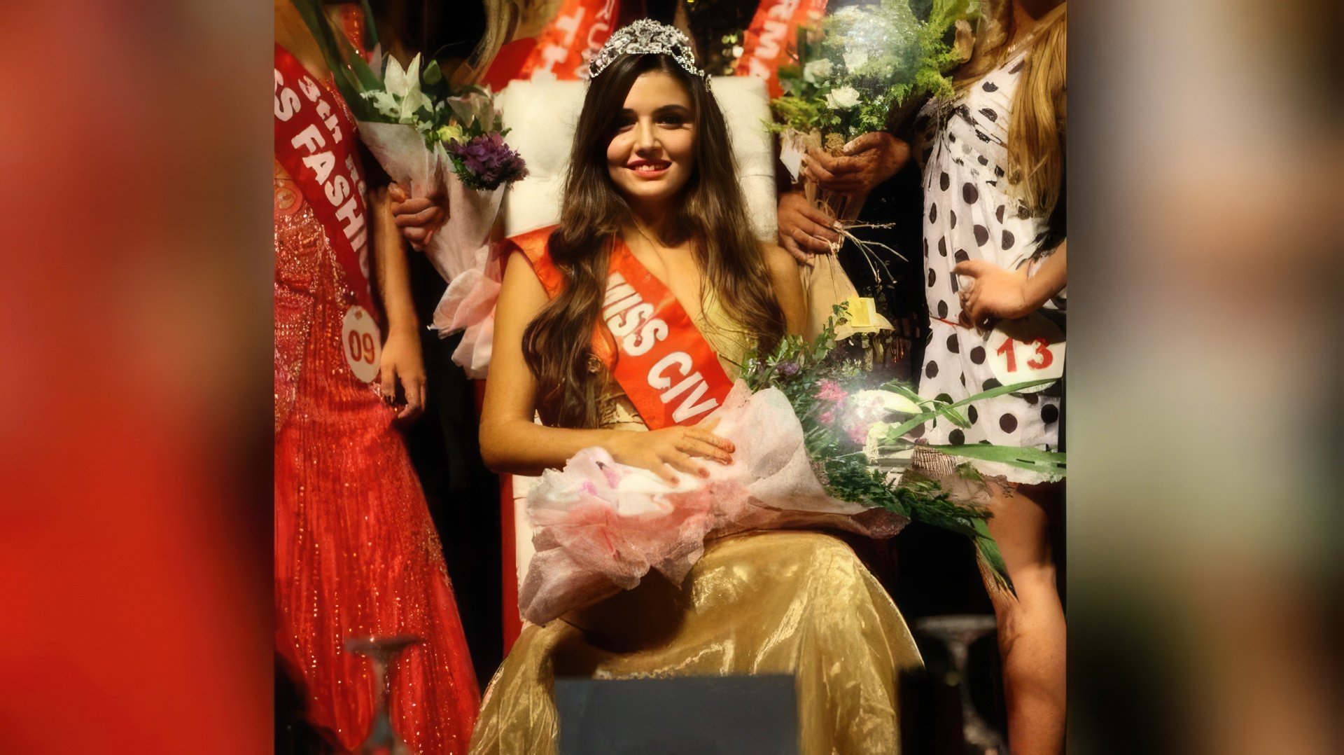 foto de Hande Erçel 4
